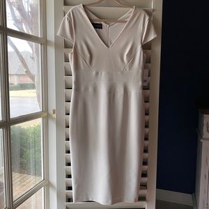 NWT Donna Morgan Cap Sleeve Fitted Crepe Sheath Dress / US 12 / “Horn” Ivory